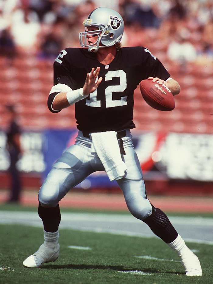 marinovich-raiders-tall-throw.jpg